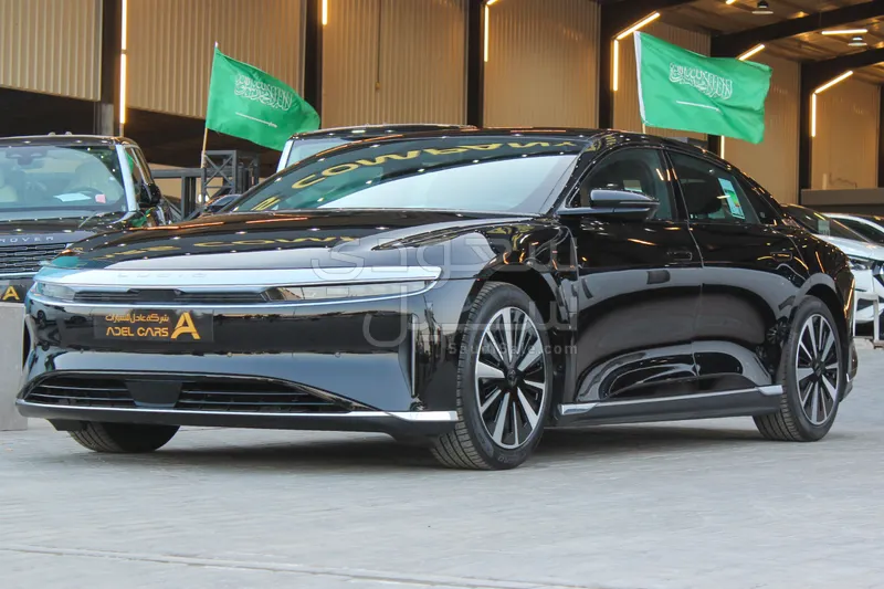 2025 لوسيد اير بيور