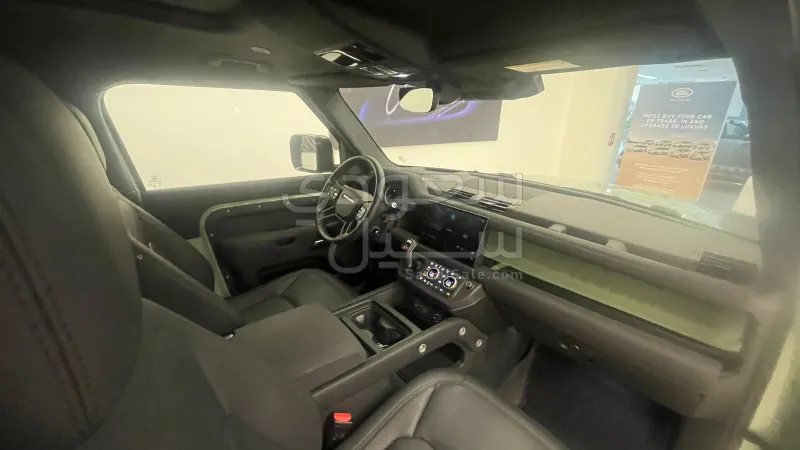 2023 Land Rover Defender 90