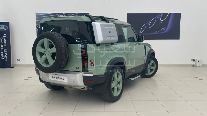 2023 Land Rover Defender 90