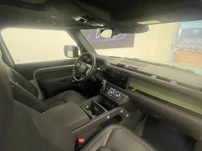 2023 Land Rover Defender 90