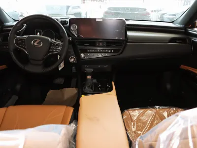 2025 لكزس إي إس 350 دي دي