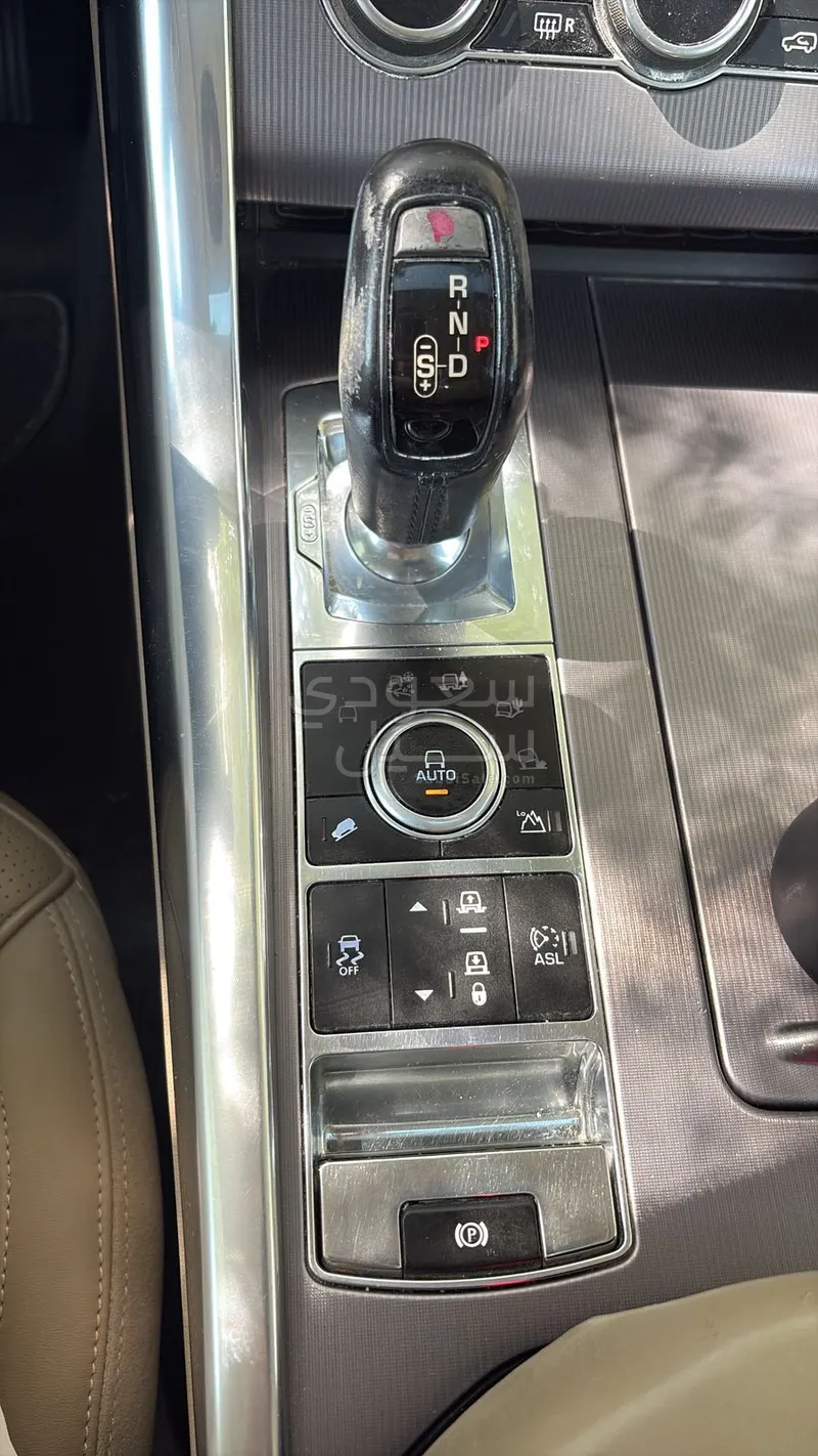 2014 لاند روفر رينج روفر سبورت اتش اس اي