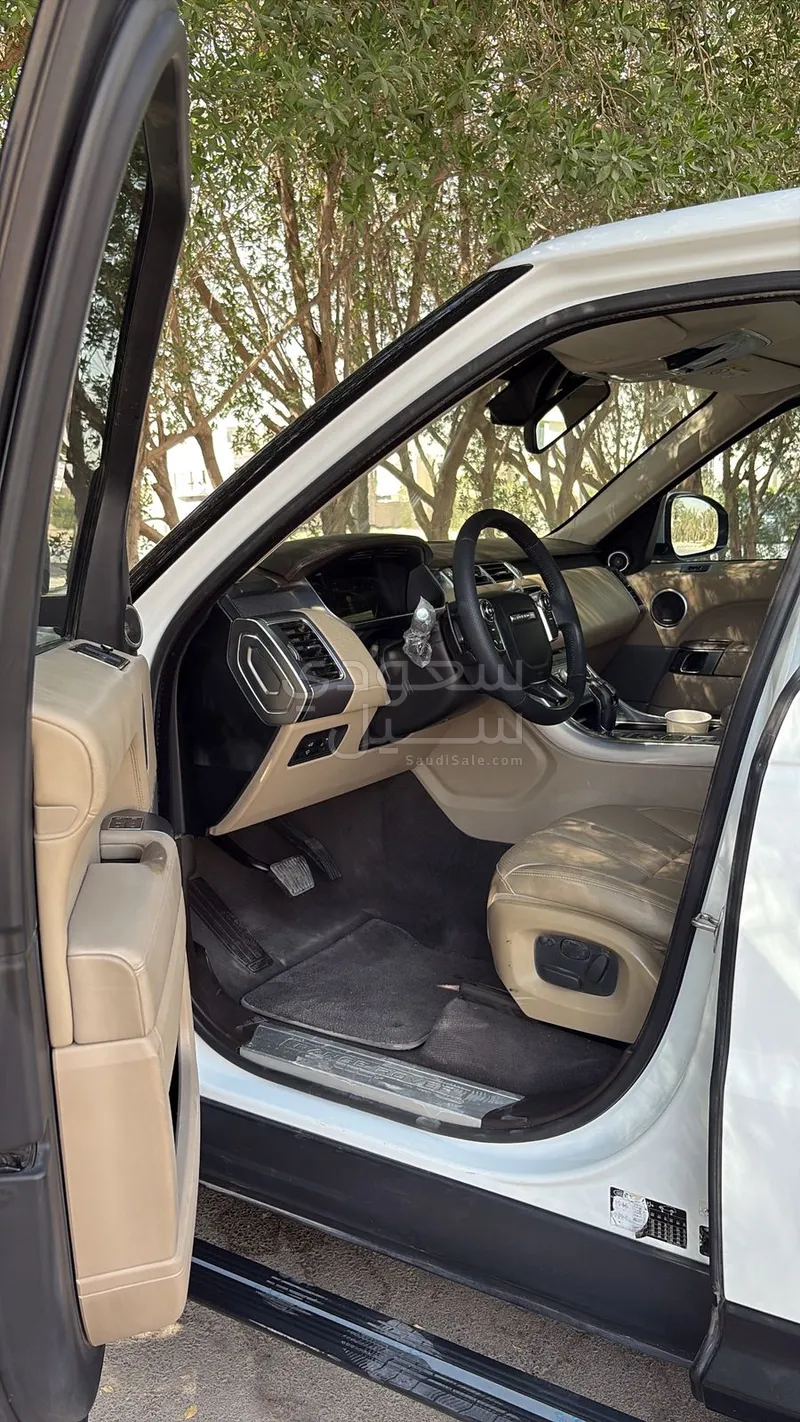 2014 لاند روفر رينج روفر سبورت اتش اس اي