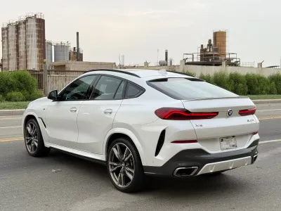 2022 بي ام دبليو الفئة اكس 6 إم 50 أي