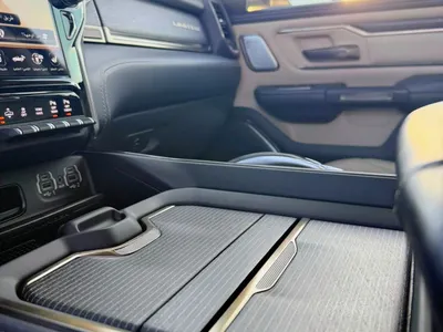 2021 دودج رام 1500 ليمتد