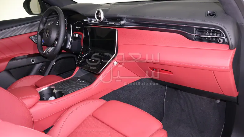 2025 مازيراتي جريكالي مودينا