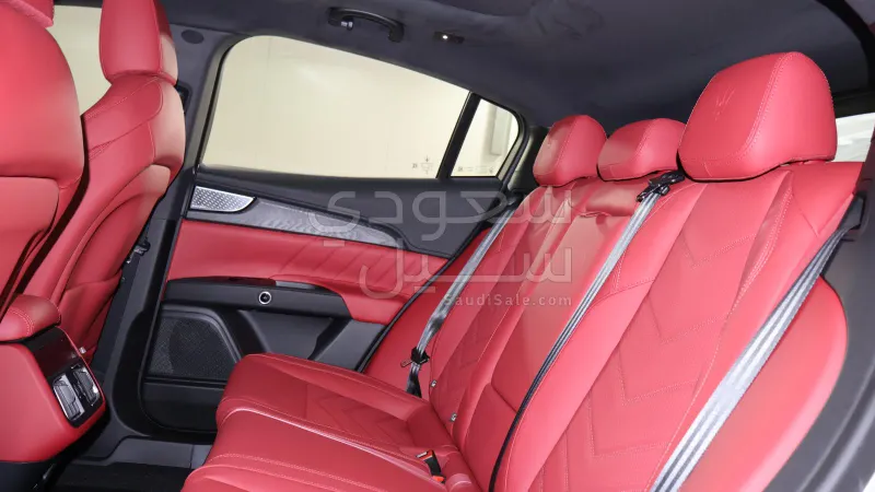 2025 مازيراتي جريكالي مودينا