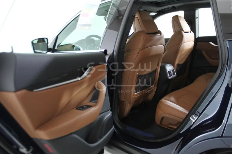 2022 مازيراتي ليفانتي مودينا