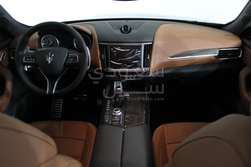 2022 مازيراتي ليفانتي مودينا