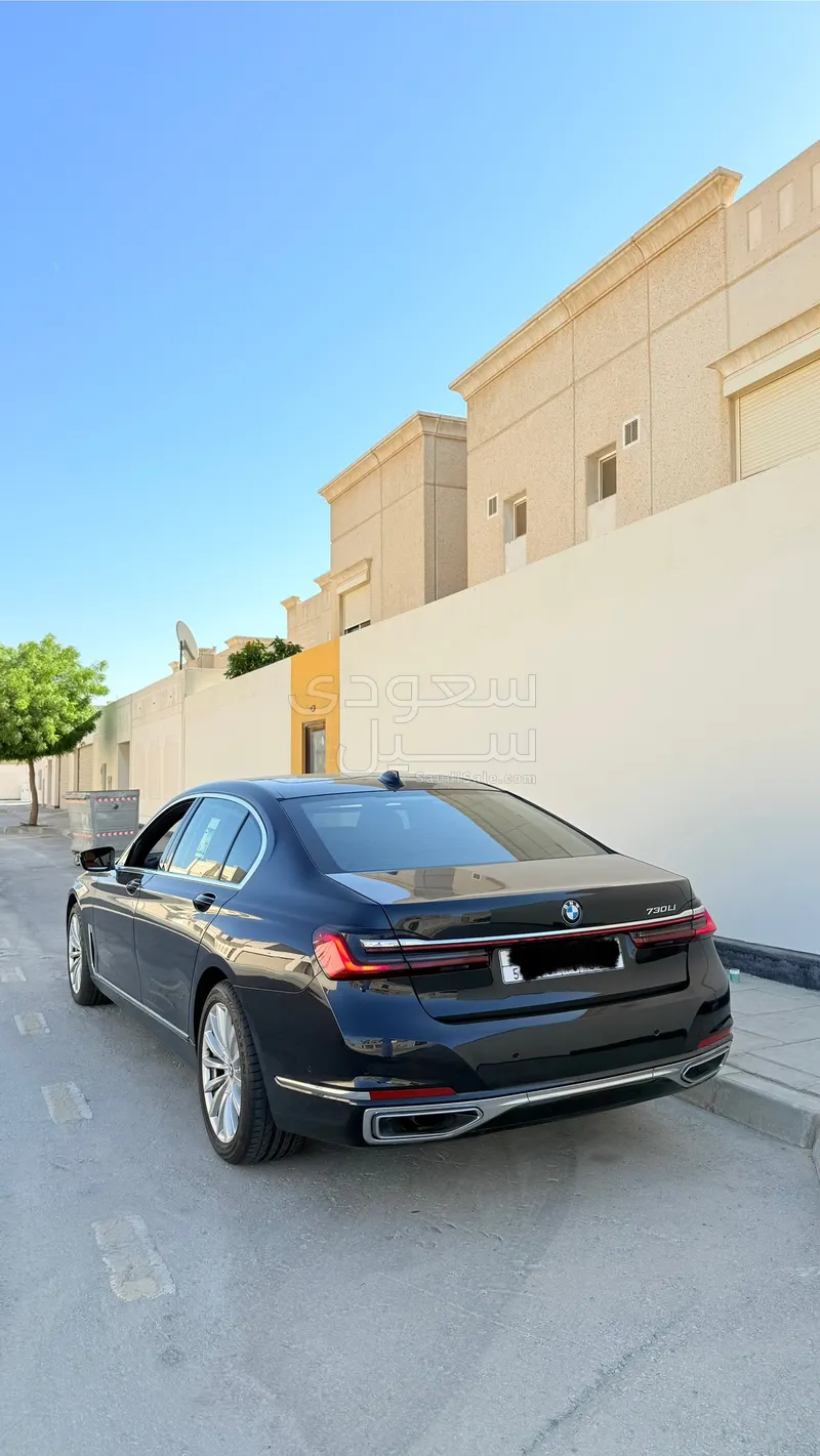 2022 بي ام دبليو الفئة السابعة 730 إل أي