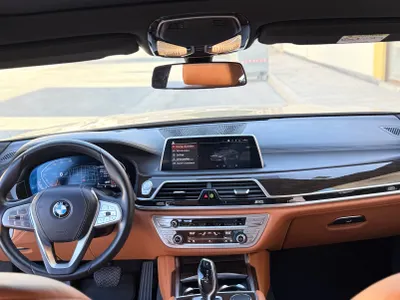 2022 بي ام دبليو الفئة السابعة 730 إل أي