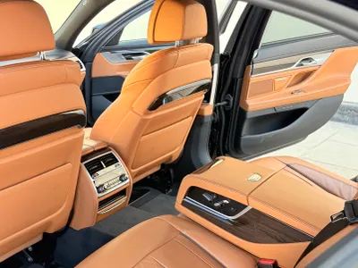 2022 بي ام دبليو الفئة السابعة 730 إل أي