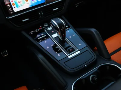 2021 بورش كايين جي تي اس 2021 بورش كايين جي تي اس