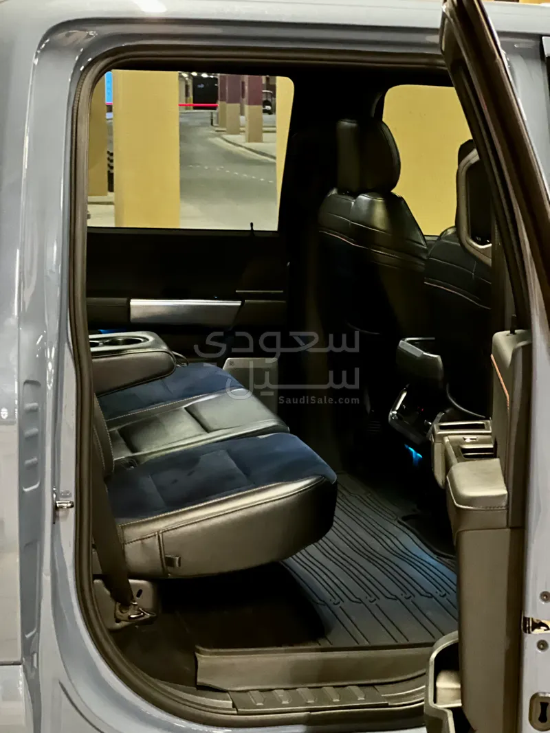 2023 فورد اف 150 رابتور