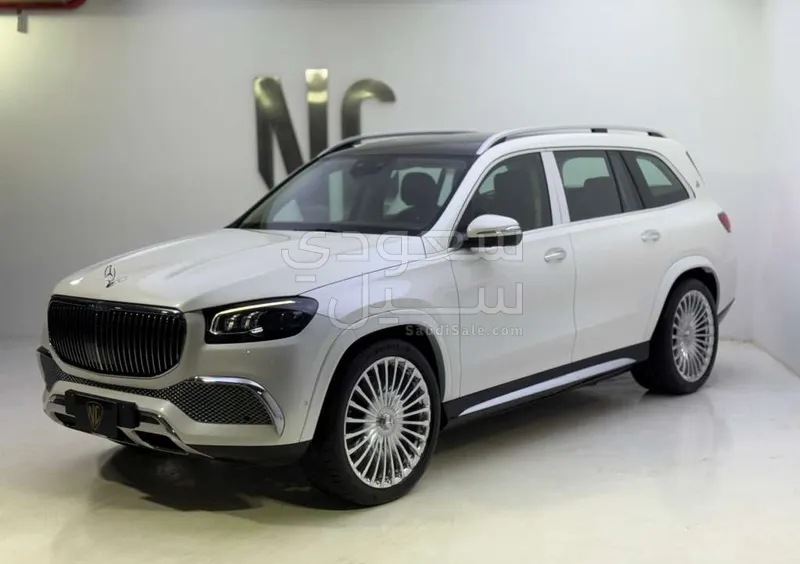 2022 مرسيدس - بنز جي إل إس 600 مايباخ