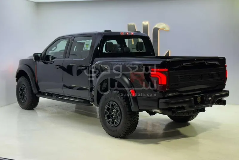 2025 فورد اف 150 رابتور ار