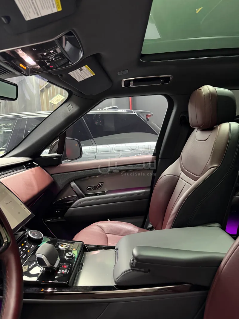 2023 لاند روفر رينج روفر سبورت اتش اس اي