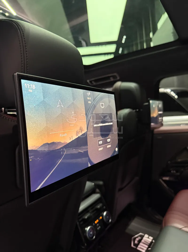 2023 لاند روفر رينج روفر سبورت اتش اس اي