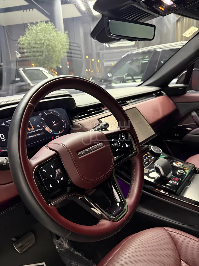 2023 لاند روفر رينج روفر سبورت اتش اس اي