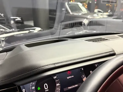 2023 لاند روفر رينج روفر سبورت اتش اس اي