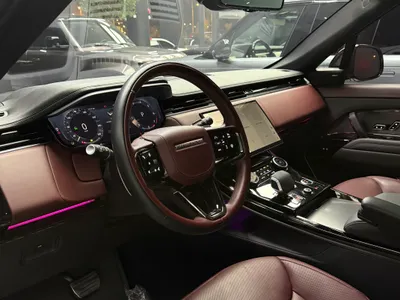 2023 لاند روفر رينج روفر سبورت اتش اس اي