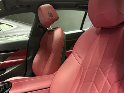 2024 بي ام دبليو الفئة الخامسة 520 أي إم كت