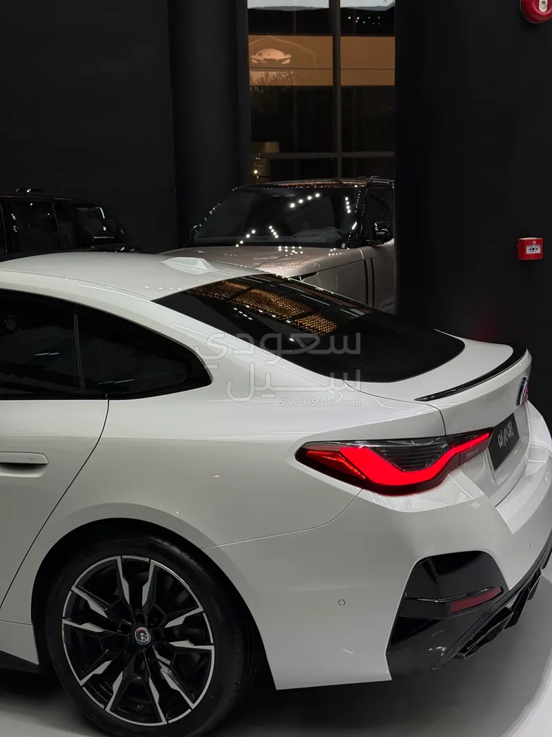 2023 بي ام دبليو الفئة الرابعة 440 أي