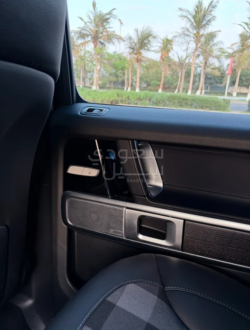 2025 مرسيدس - بنز جي 500