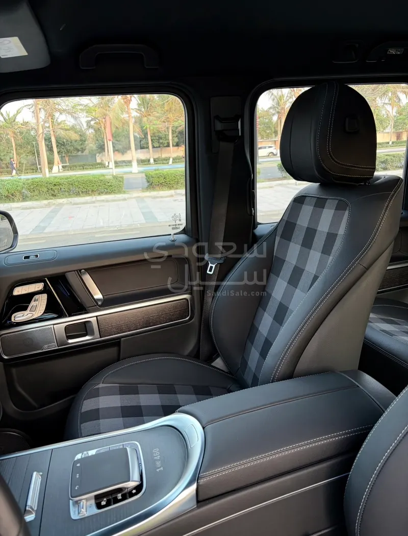 2025 مرسيدس - بنز جي 500