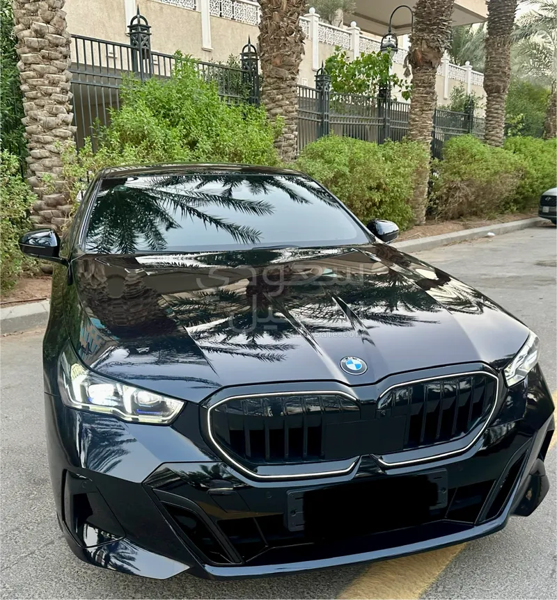 2024 بي ام دبليو الفئة الخامسة 520 أي