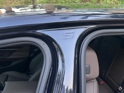 2024 بي ام دبليو الفئة الخامسة 520 أي