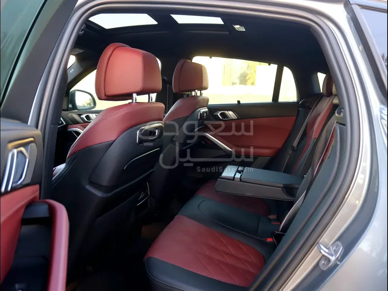 2024 بي ام دبليو الفئة اكس 6 إم كت