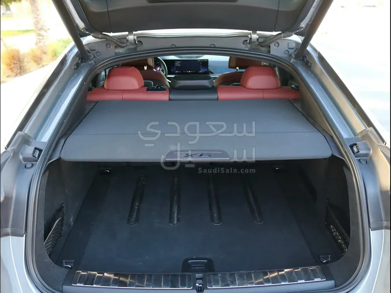 2024 بي ام دبليو الفئة اكس 6 إم كت