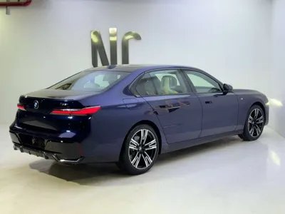 2026 بي ام دبليو الفئة السابعة 735أي