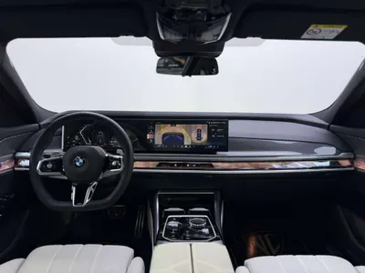 2026 بي ام دبليو الفئة السابعة 735أي