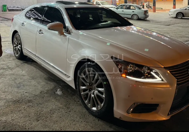 2013 Lexus LS 460