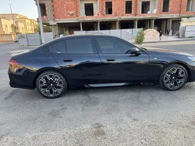 2025 BMW 5 Series 520i