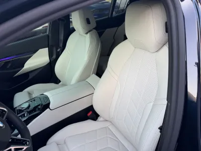 2025 BMW 5 Series 520i