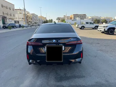 2025 BMW 5 Series 520i