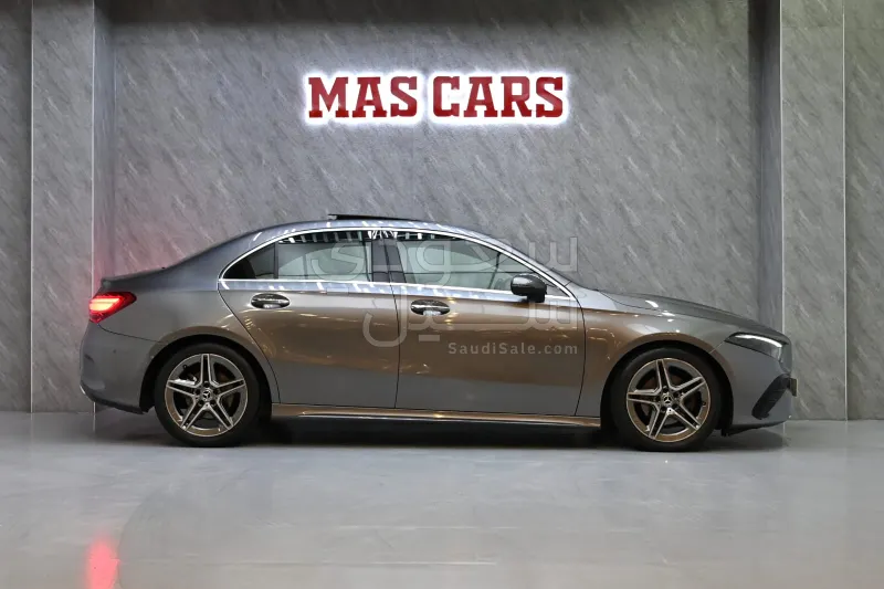 2023 مرسيدس - بنز أي 200