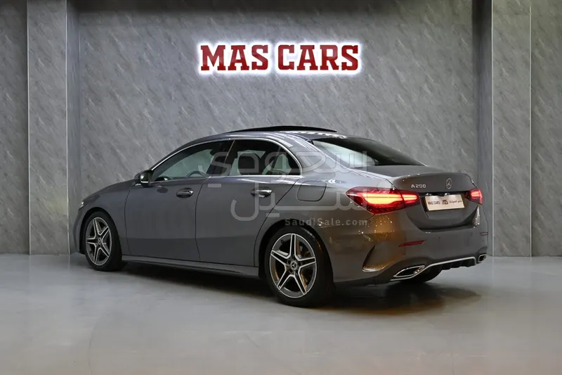 2023 مرسيدس - بنز أي 200