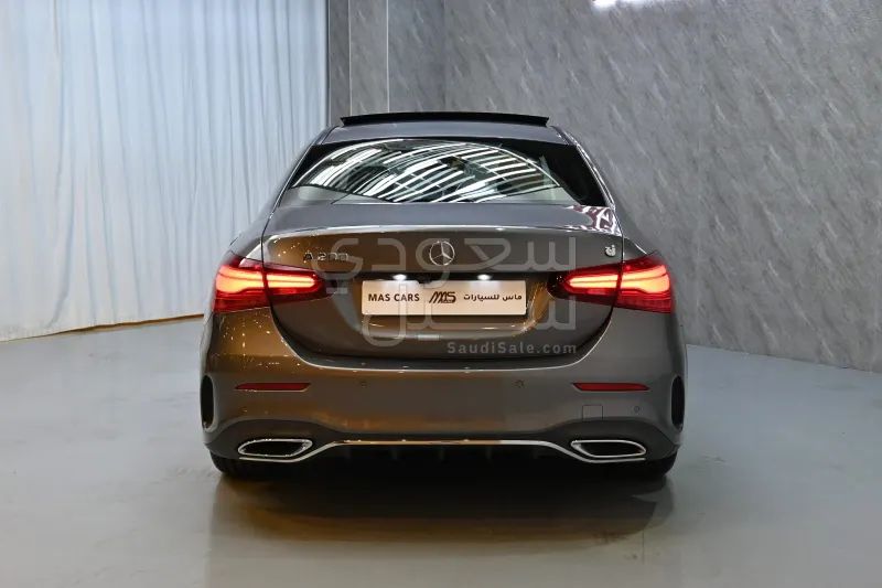 2023 مرسيدس - بنز أي 200