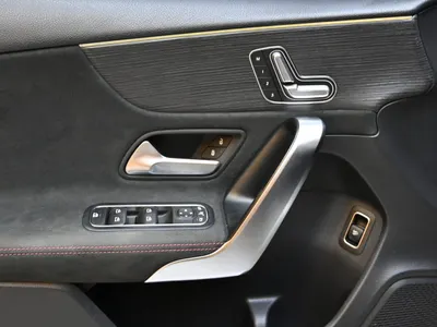 2023 مرسيدس - بنز أي 200