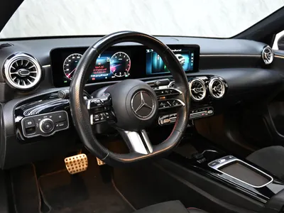 2023 مرسيدس - بنز أي 200