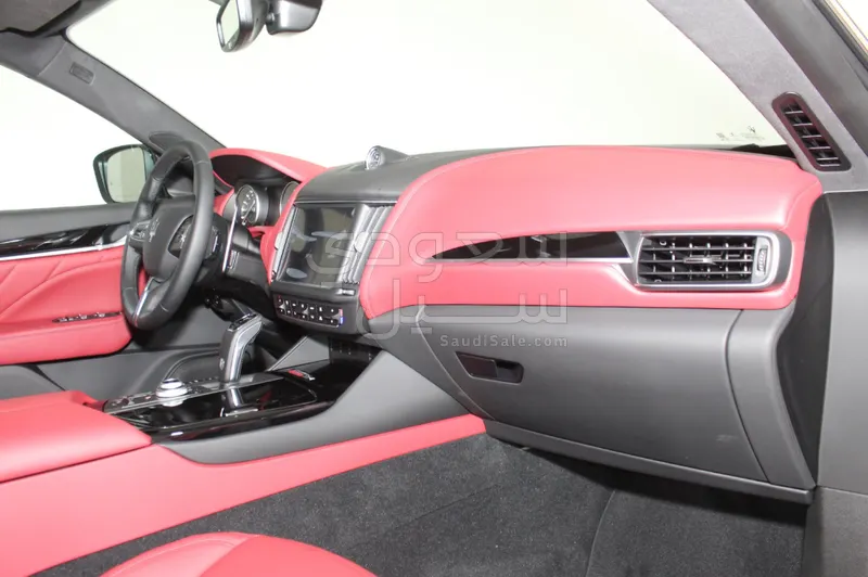 2023 مازيراتي ليفانتي جي تي