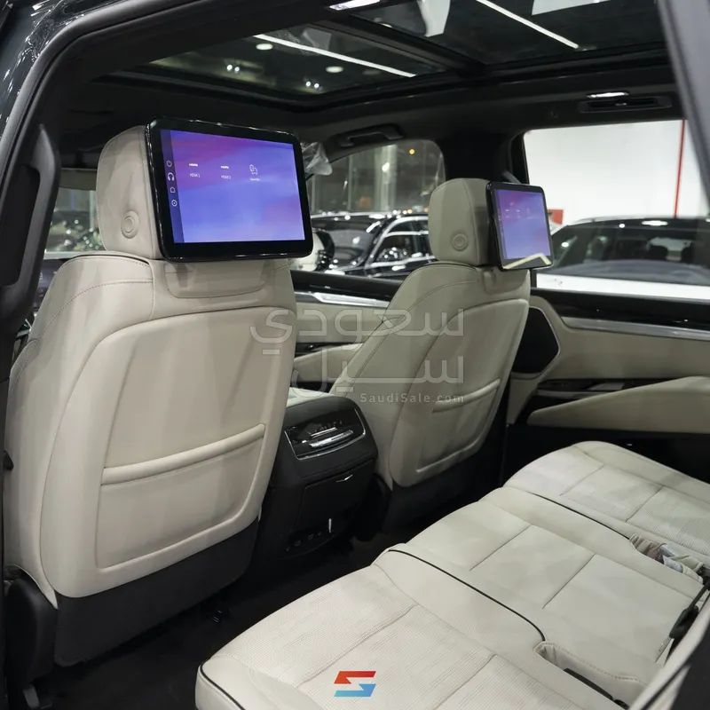 2025 كاديلاك اسكاليد سبورت