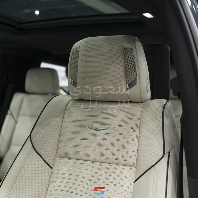 2025 كاديلاك اسكاليد سبورت