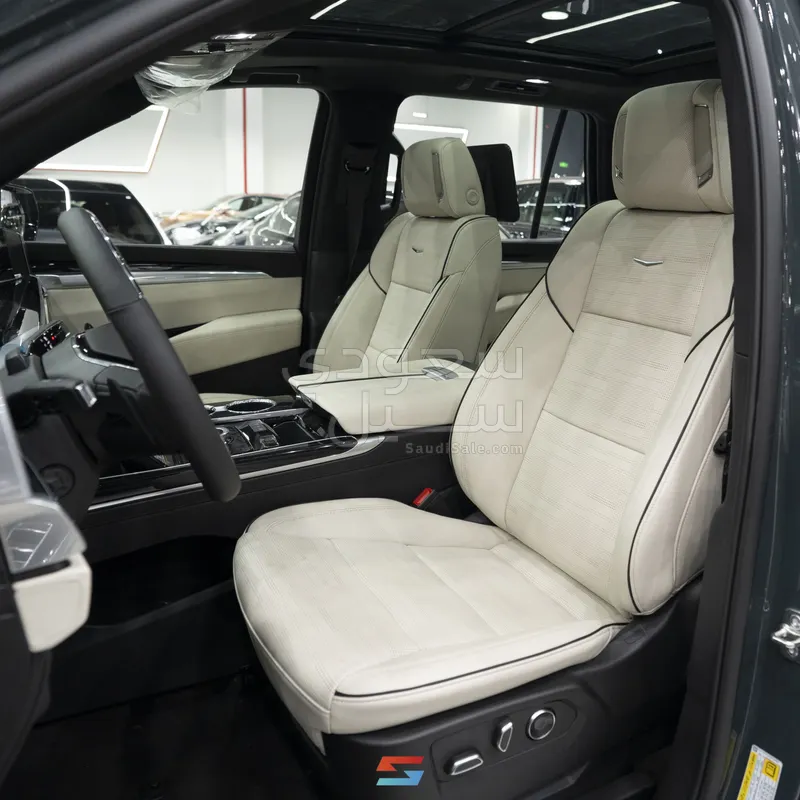 2025 كاديلاك اسكاليد سبورت