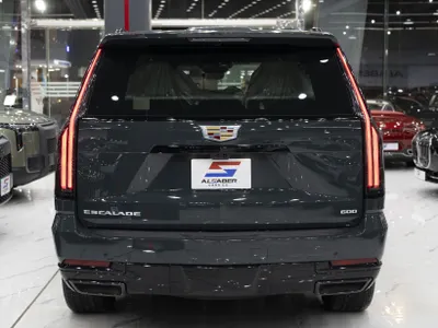 2025 كاديلاك اسكاليد سبورت