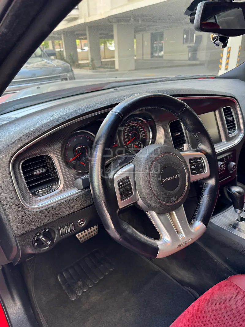 2014 دودج تشارجر اس ار تي